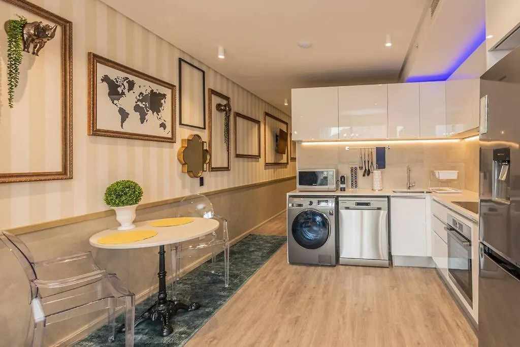 Luxurious 1 Bed Apartment With Stunning Views Le Cap